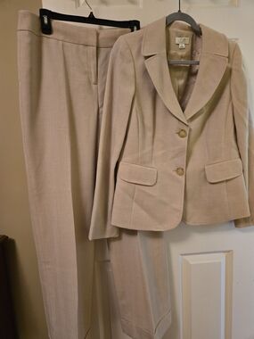 LOFT Vintage Beige Two-Piece Women's Blazer & Pants Suit